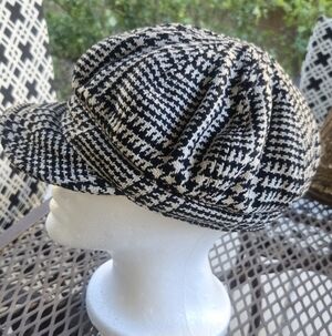 Wool Blend Pageboy Houndstooth Hat
